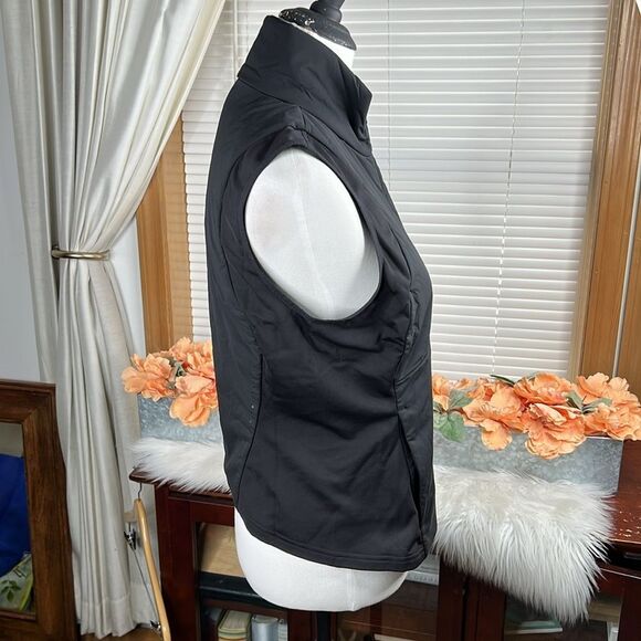 Lululemon Size 12 Push Your Pace Vest in Black - Picture 3 of 9